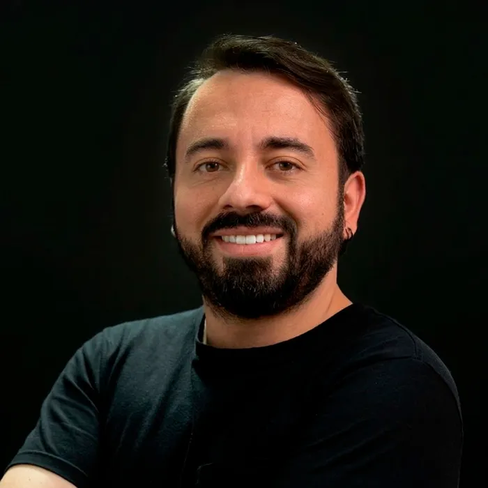 Juan Camilo, Director Creativo en Rowell