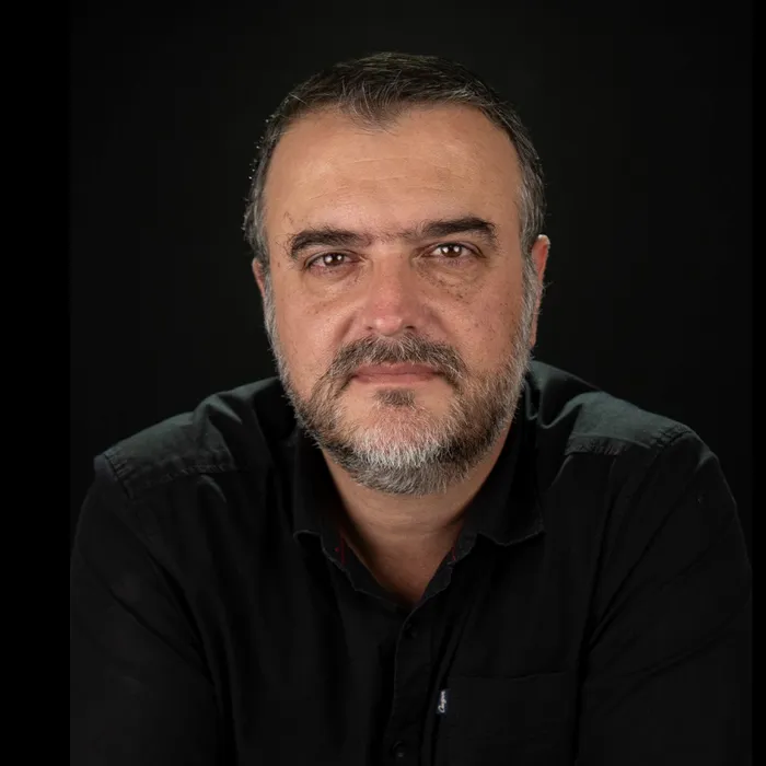Lucas, Director en Rowell
